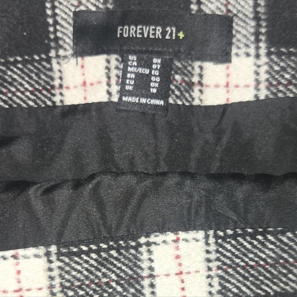 Plaid Black and White Women's Skirt - Picture 3 of 4